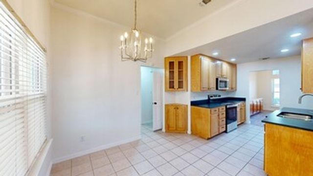 3008 Karen Way, Granbury, TX 76049