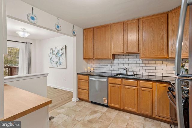 22 CROCKETT LN, Ewing, NJ 08628