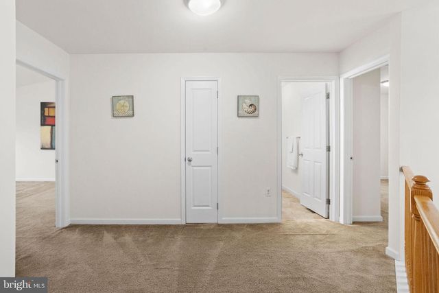 22 CROCKETT LN, Ewing, NJ 08628