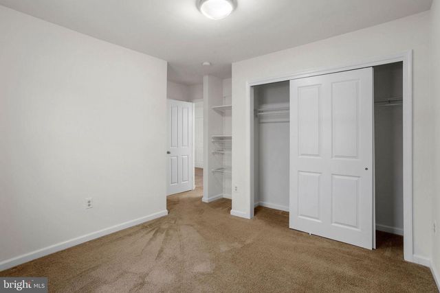 22 CROCKETT LN, Ewing, NJ 08628