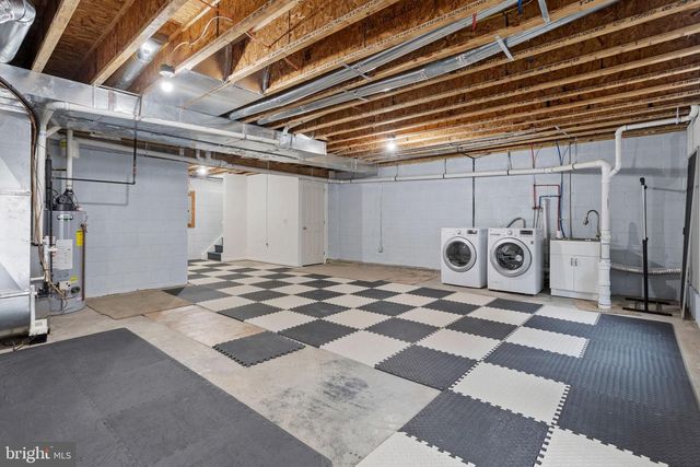 22 CROCKETT LN, Ewing, NJ 08628