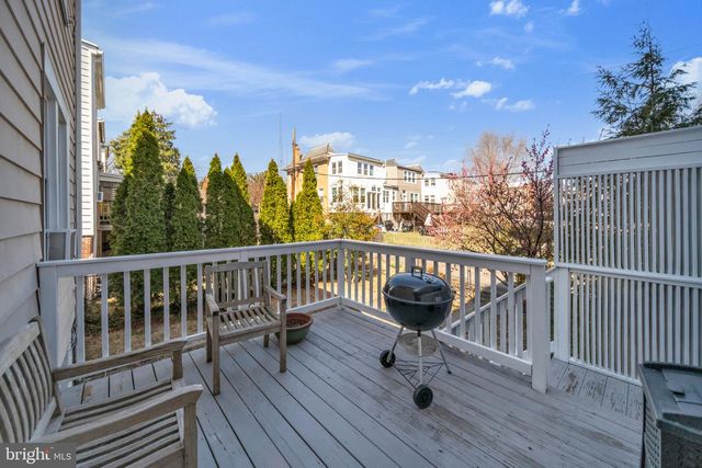 513 NICHOLSON ST NW, Washington, DC 20011