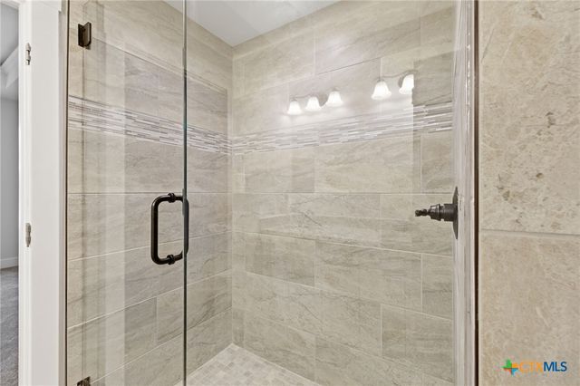 203 Turnberry Drive, La Vernia, TX 78121
