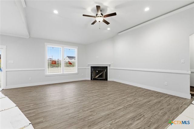 203 Turnberry Drive, La Vernia, TX 78121