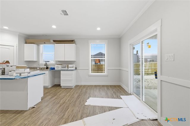 203 Turnberry Drive, La Vernia, TX 78121