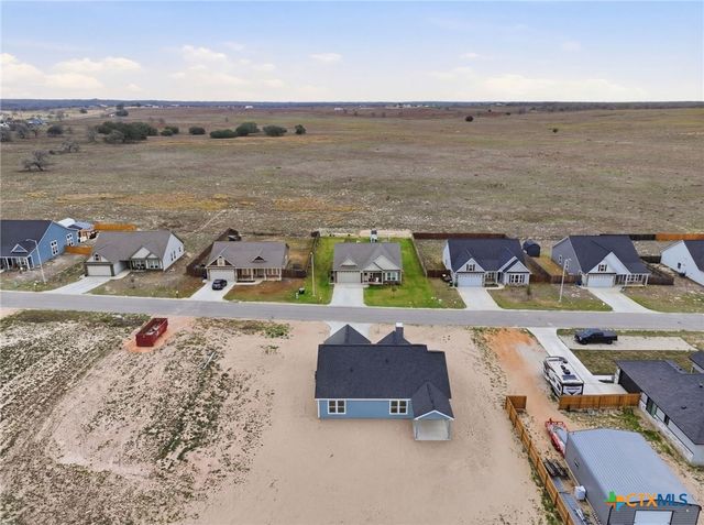 203 Turnberry Drive, La Vernia, TX 78121