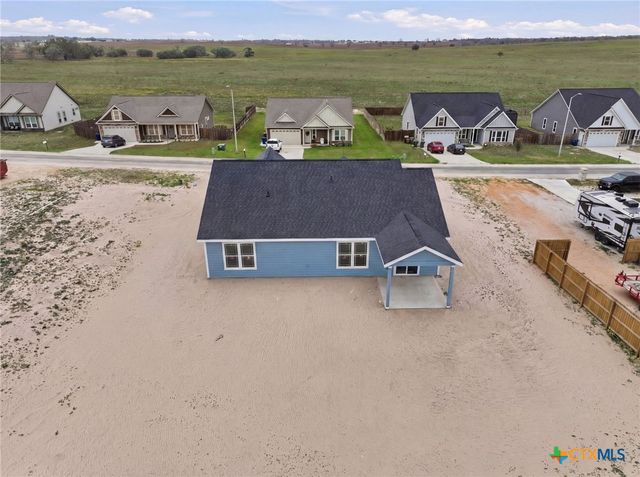 203 Turnberry Drive, La Vernia, TX 78121