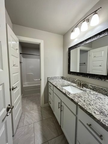 7 Cheshnut Drive, Bella Vista, AR 72714