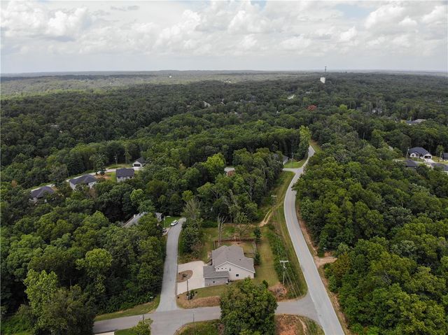 7 Cheshnut Drive, Bella Vista, AR 72714