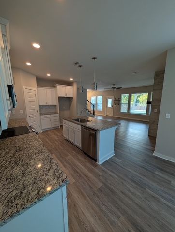 7 Cheshnut Drive, Bella Vista, AR 72714