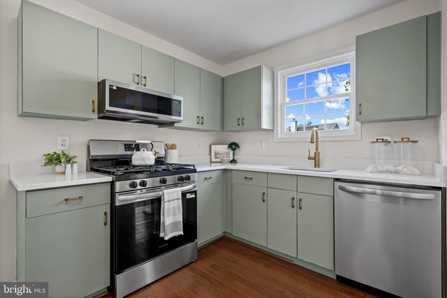 5 BEN WOODS CT, Baltimore, MD 21228