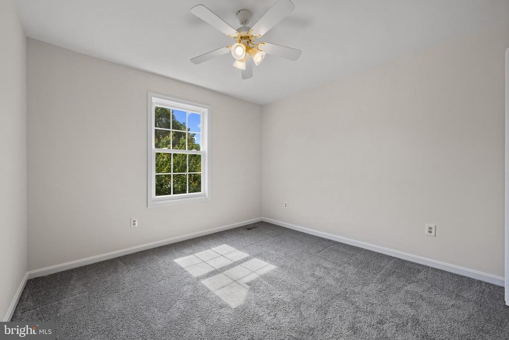 Image 32 of property listing at 5 BEN WOODS CT, Baltimore, MD 21228