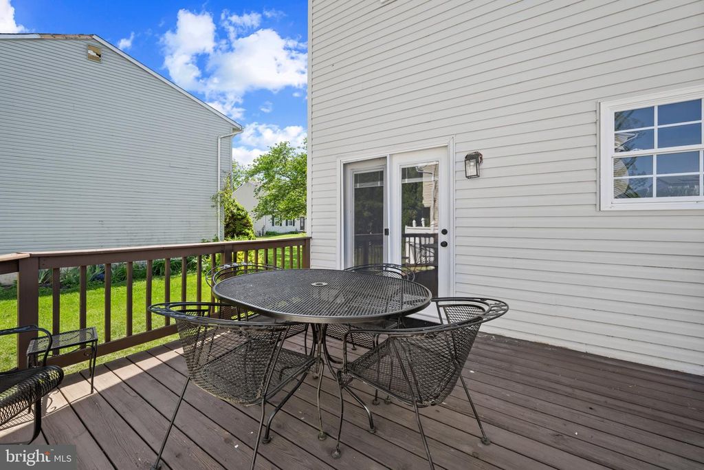 Image 46 of property listing at 5 BEN WOODS CT, Baltimore, MD 21228