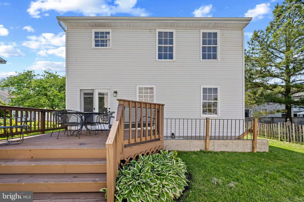 Image 48 of property listing at 5 BEN WOODS CT, Baltimore, MD 21228