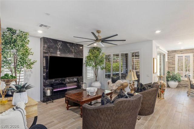 25 RED CREEK BLUFF Street, Henderson, NV 89011