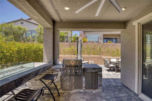 25 RED CREEK BLUFF Street, Henderson, NV 89011