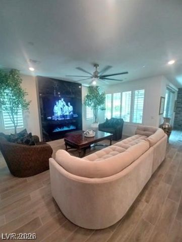 25 RED CREEK BLUFF Street, Henderson, NV 89011