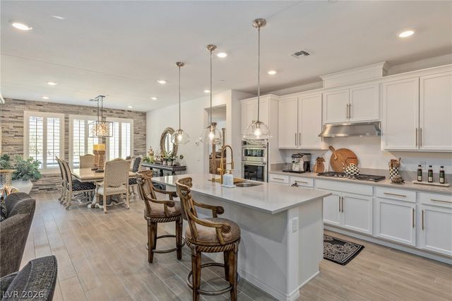 25 RED CREEK BLUFF Street, Henderson, NV 89011