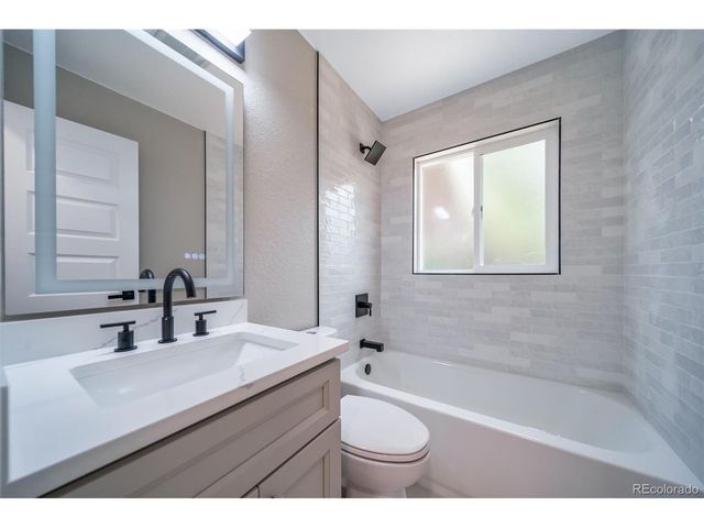 1210 E Bates Pkwy, Englewood, CO 80113