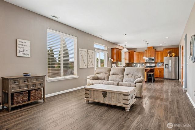 10089 Jensen Drive SE, Yelm, WA 98597