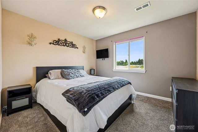 10089 Jensen Drive SE, Yelm, WA 98597