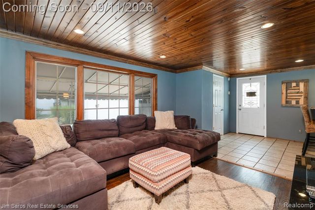743 Rivard Boulevard, Grosse Pointe, MI 48230