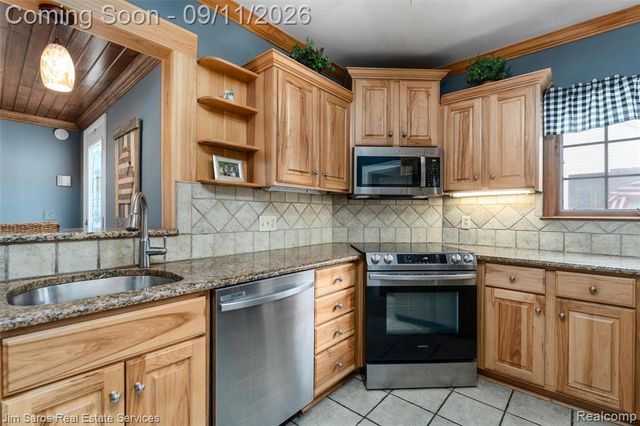 743 Rivard Boulevard, Grosse Pointe, MI 48230