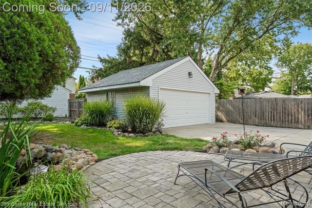 743 Rivard Boulevard, Grosse Pointe, MI 48230