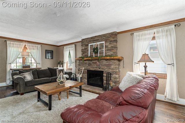 743 Rivard Boulevard, Grosse Pointe, MI 48230