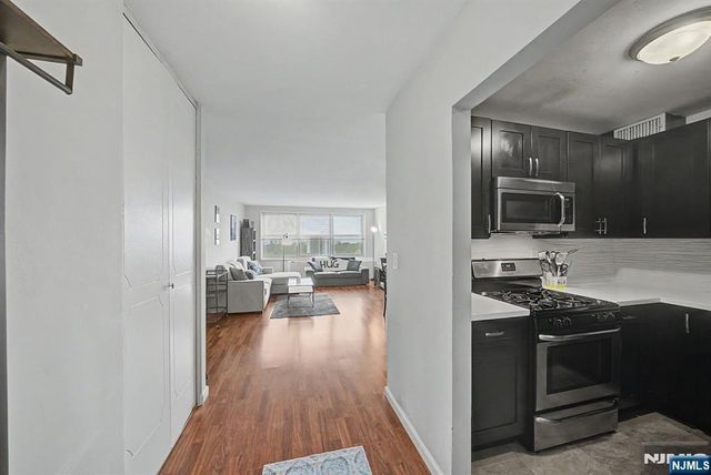 2000 Linwood Avenue 12N, Fort Lee, NJ 07024