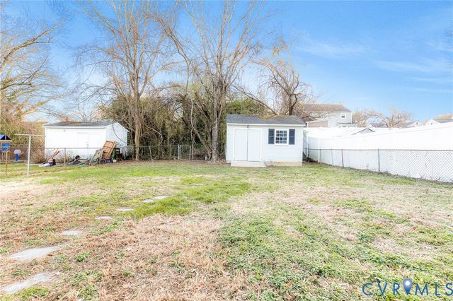 2609 Dellrose Ave, Glen Allen, VA 23228