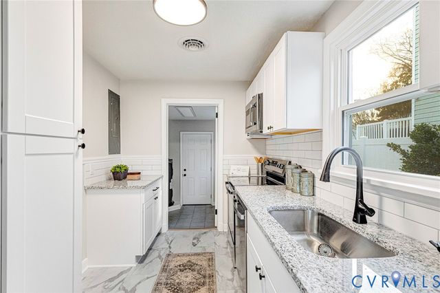 2609 Dellrose Ave, Glen Allen, VA 23228