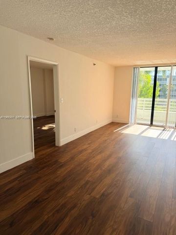 3300 NE 192nd St 317, Aventura, FL 33180