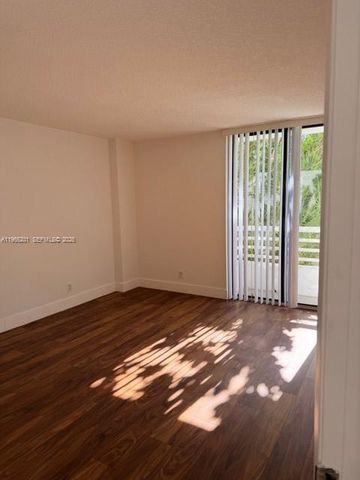 3300 NE 192nd St 317, Aventura, FL 33180