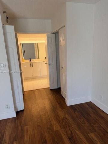 3300 NE 192nd St 317, Aventura, FL 33180