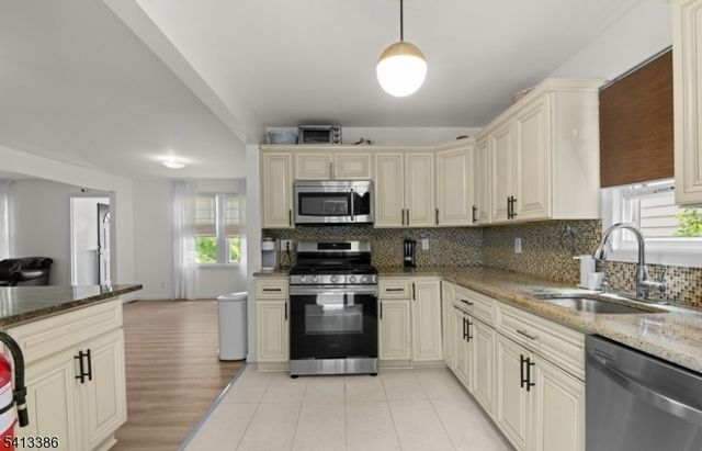 17 Alvin Ter, Springfield Twp., NJ 07081