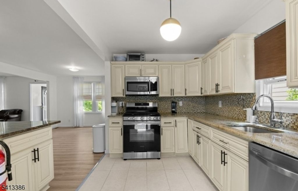 17 Alvin Ter, Springfield Twp., NJ 07081 — photo 5