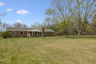 1026 Lennox Ave, Greenbrier, TN 37073