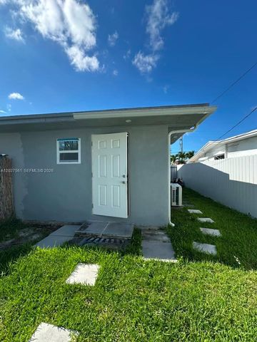 1090 W 60th Street 1, Hialeah, FL 33012