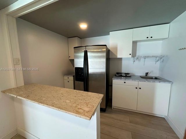 1090 W 60th Street 1, Hialeah, FL 33012