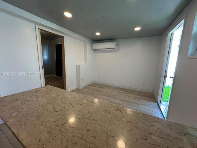 1090 W 60th Street 1, Hialeah, FL 33012