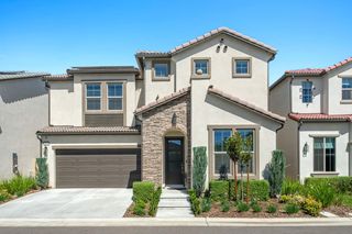 1530 E Via Lupino Drive, Fresno, CA 93730