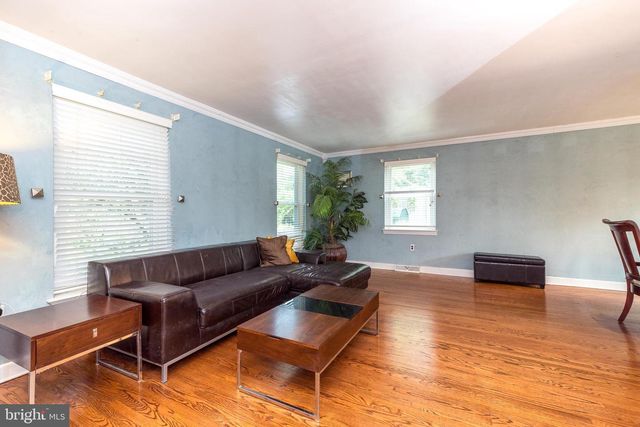 125 N BETHLEHEM PIKE, Fort Washington, PA 19034