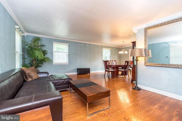125 N BETHLEHEM PIKE, Fort Washington, PA 19034