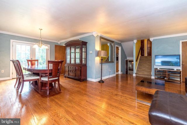 125 N BETHLEHEM PIKE, Fort Washington, PA 19034
