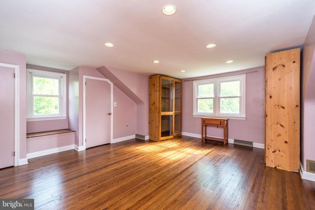 125 N BETHLEHEM PIKE, Fort Washington, PA 19034