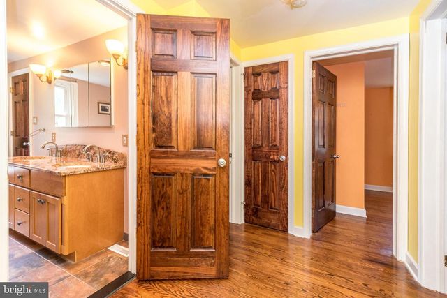 125 N BETHLEHEM PIKE, Fort Washington, PA 19034