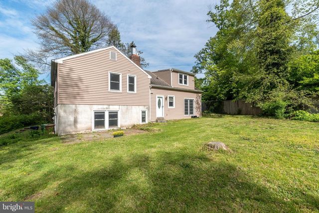 125 N BETHLEHEM PIKE, Fort Washington, PA 19034