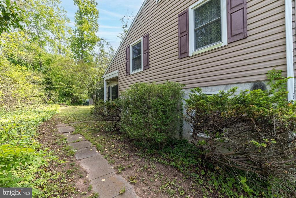 125 N BETHLEHEM PIKE, Fort Washington, PA 19034