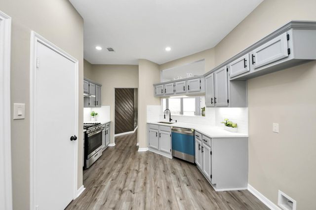 11830 Plumpoint Drive, Houston, TX 77099